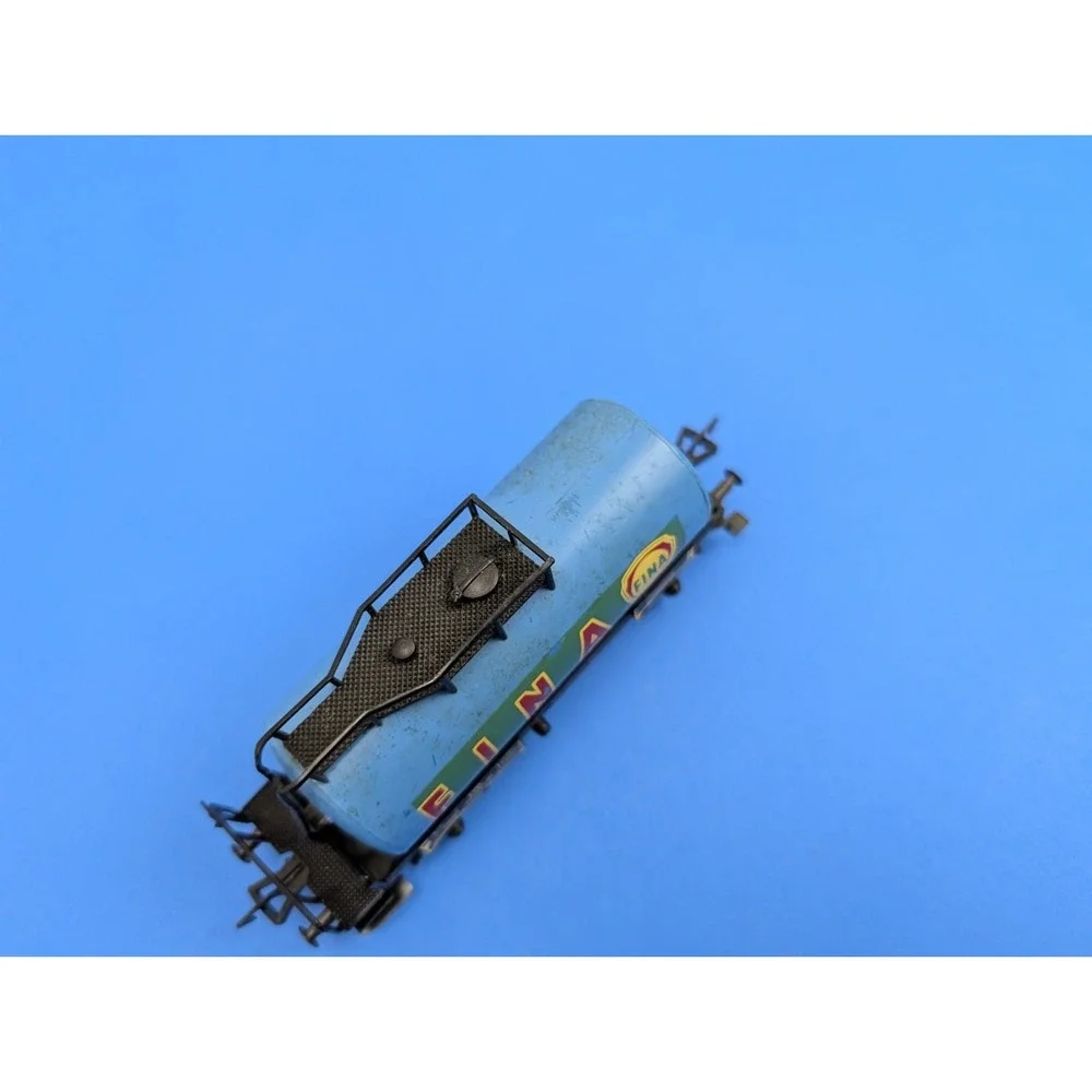 Fleischmann 1475B HO Scale DB Tank Wagon in FINA livery - Epoch iii